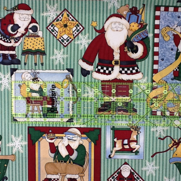 Sewing Fabric 'Debbie Mumm Santa' 44/45" x 2 Yds - Picture 2 of 3